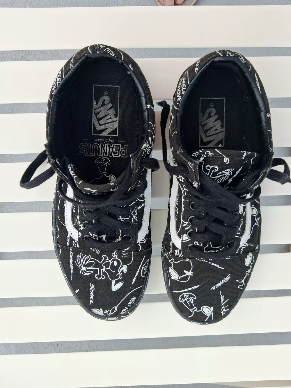 Vans X Peanuts Snoopy Old Skool SK8 White Graphic Lace-Up Unisex Sneakers M8W9.5